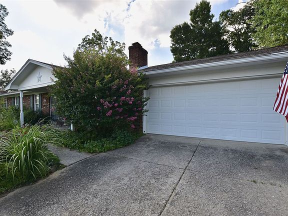 2nd image of 729 Wilma Ave