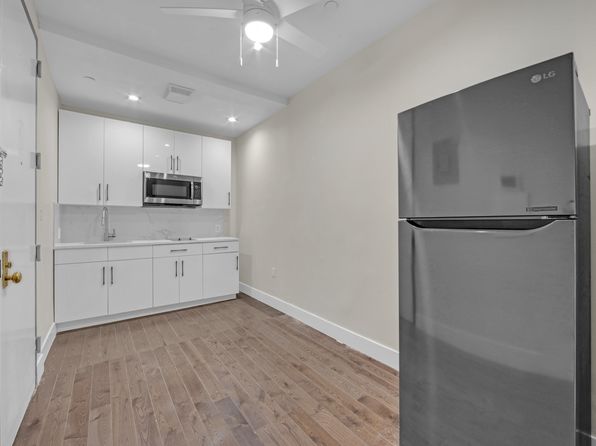 1142 Lafayette Ave #2D