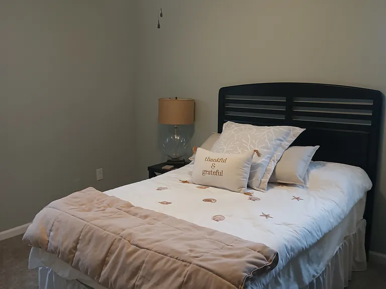 424 Elmont Rd #1 — Photo 3