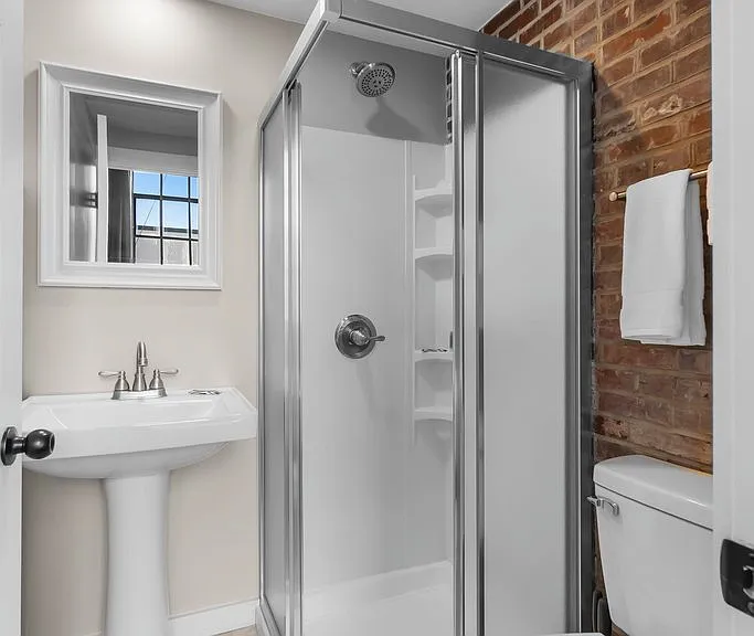 622 Broadway St #5 — Photo 5