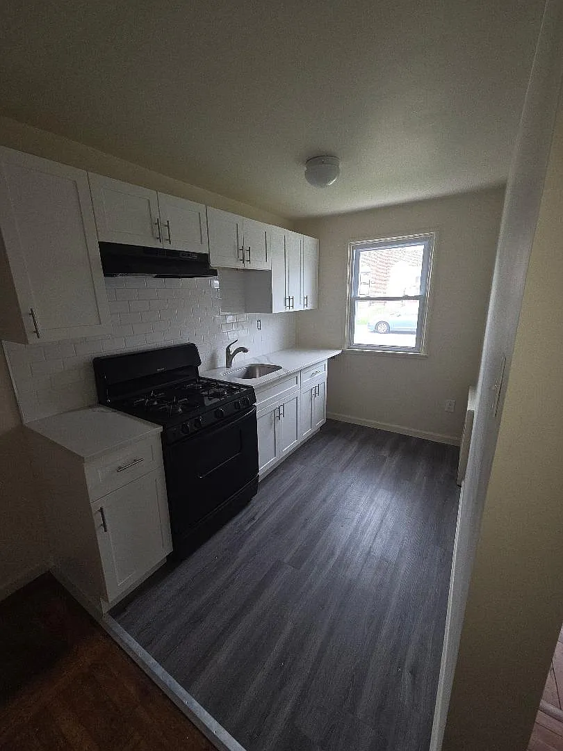 3 bed, 1197 sqft, $1,600 — Photo 3