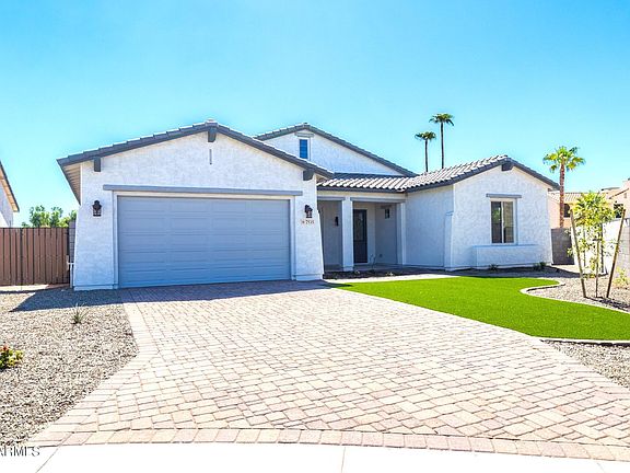 3rd image of 7535 W Gelding Drive
