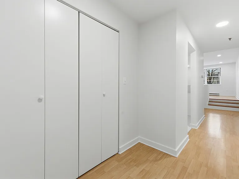 30 Monument Sq #101 — Photo 12