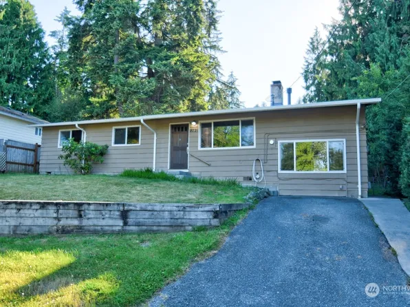 18721 18th Avenue NE, Shoreline, WA 98155