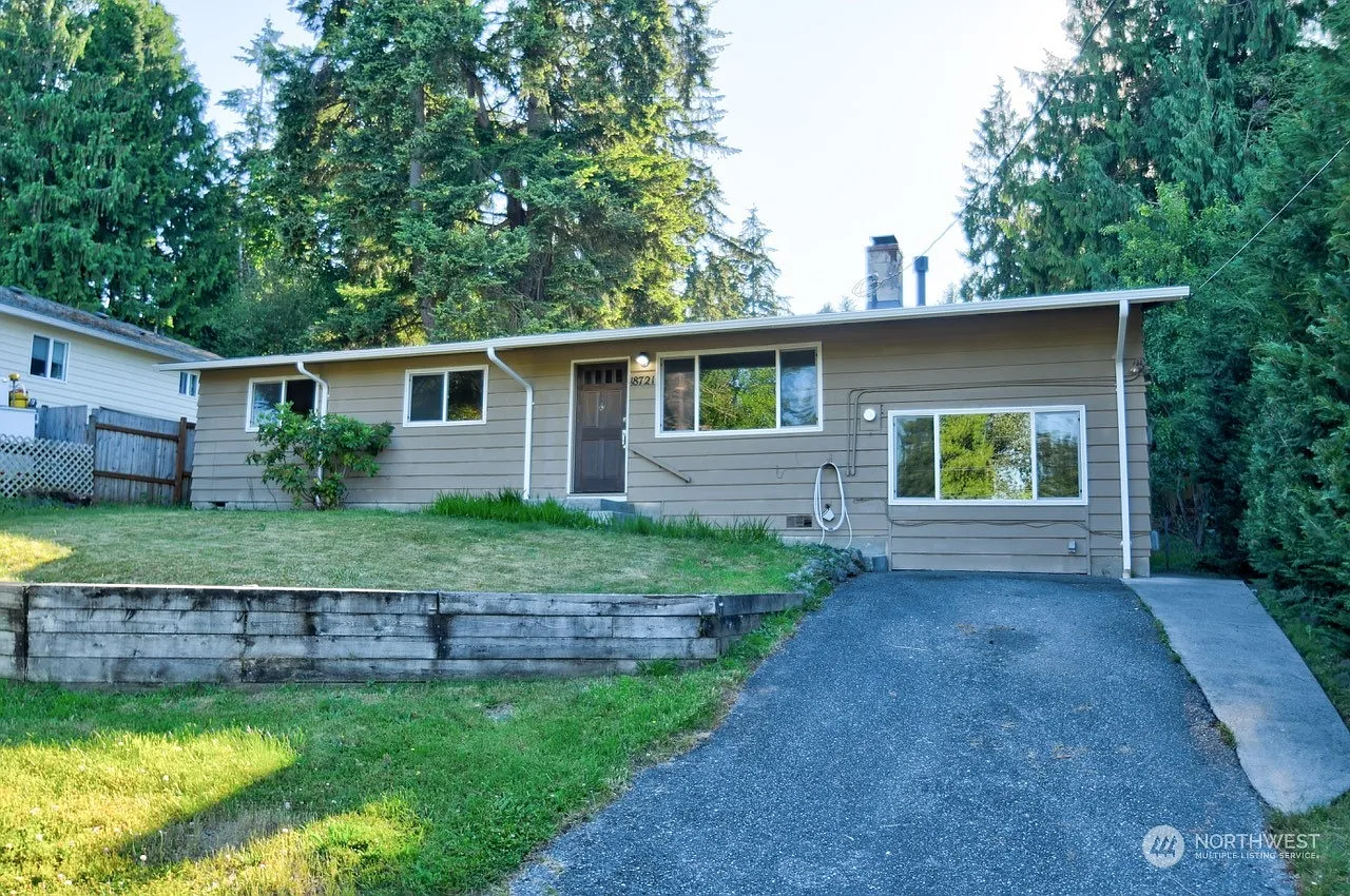 18721 18th Avenue NE photo 1