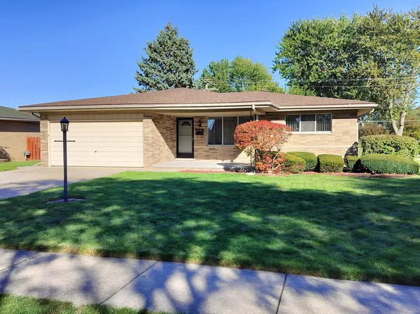 34468 Esper Dr, Sterling Heights, MI 48312