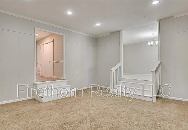 2349 Henry Cir — Photo 21
