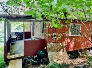 5 Beaver Lodge Rd, Altmar, NY 13302