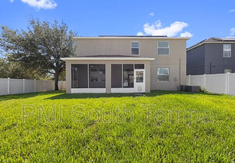 11403 Holmbridge Ln — Photo 12
