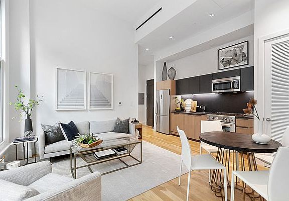 3rd image of 55 Reade St #4A