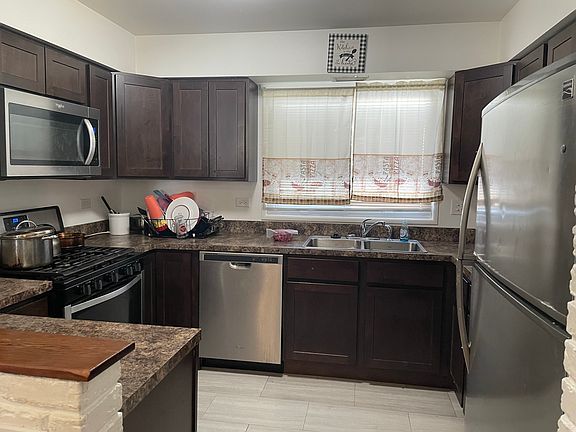 2nd image of 551 W Park Ave APT B