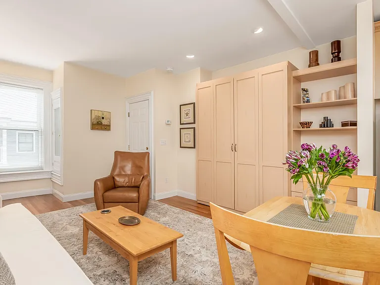 229 Cumberland Ave #4 — Photo 6