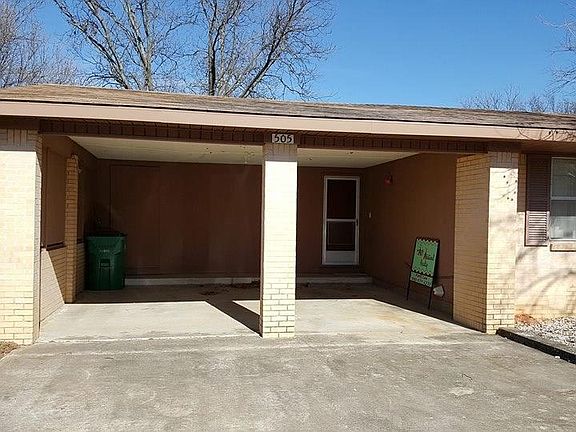 2nd image of 505 W Greenwood Ave