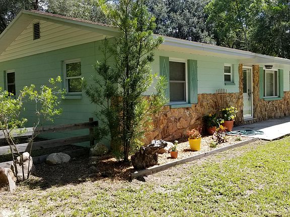2nd image of 15731 NE 14th Pl