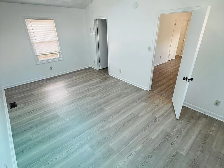 184 Mills Dr — Photo 9
