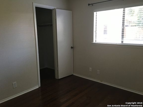 4th image of 5466 VISTA TRL