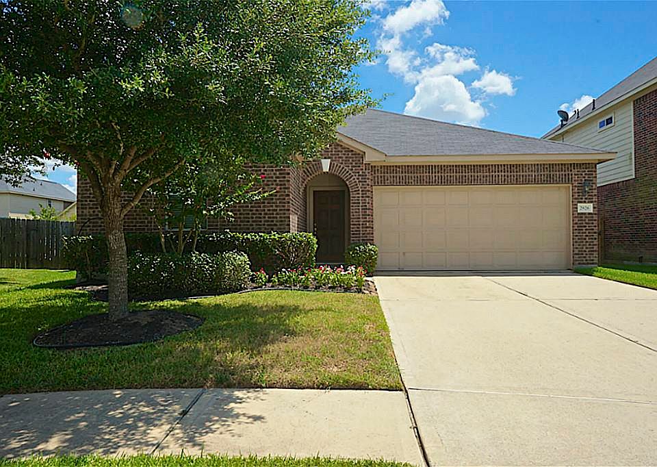 1st image of 2826 Lakecrest Way Dr