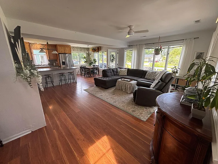 103 Pleasant Dr — Photo 8