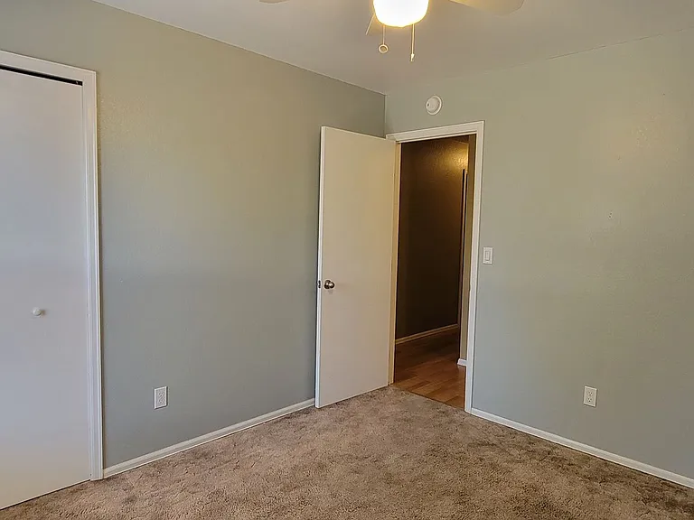 1003 Apple Ln — Photo 19