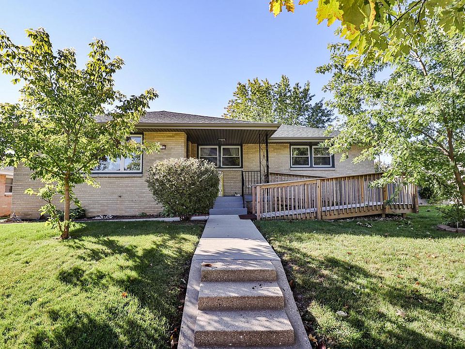 7337 West Verona COURT, Milwaukee, WI 53219 Zillow