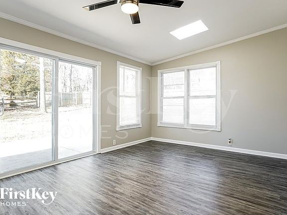 3rd image of 6700 River Hills Dr