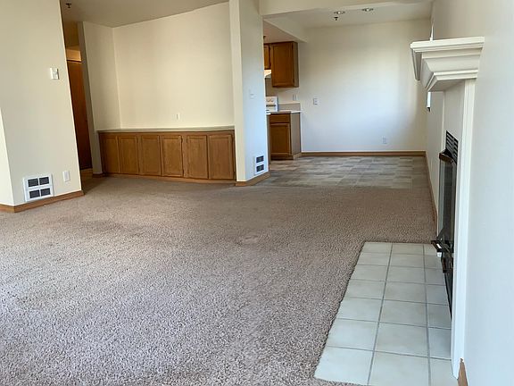 5th image of 10721 Meridian Ave N APT 108C