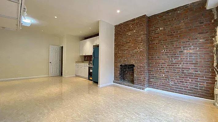1626 2nd Ave #1F — Photo 6