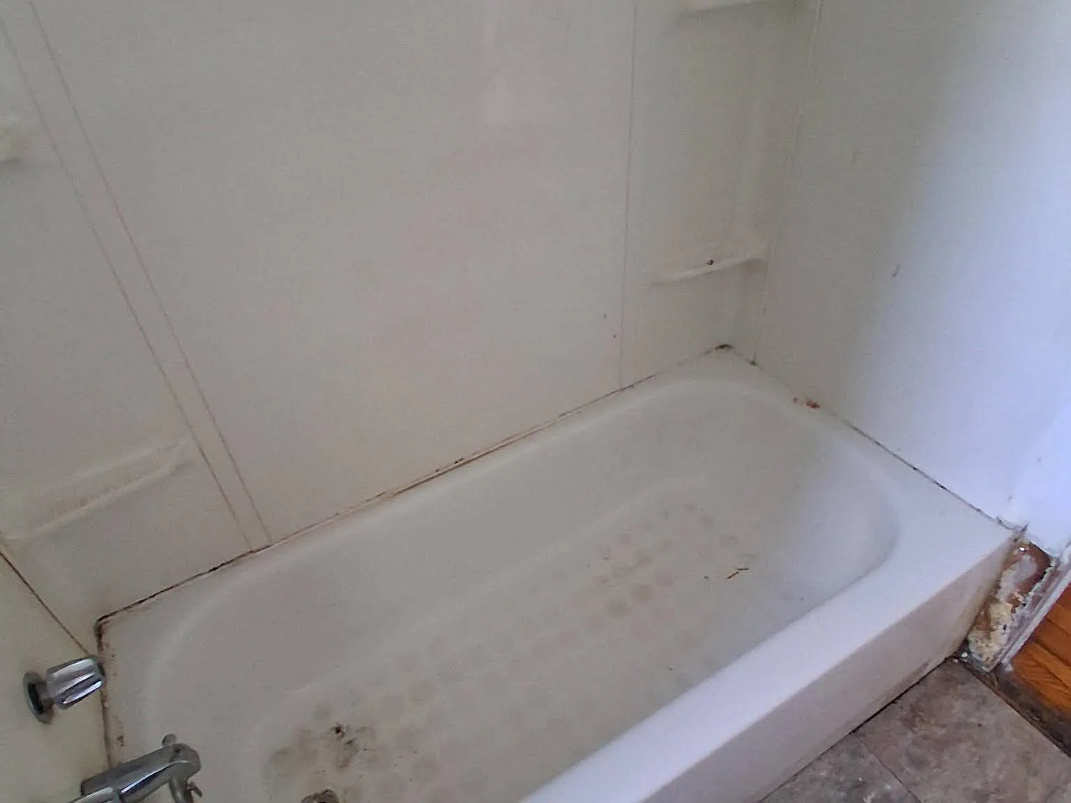 2 bed, 1000 sqft, $900 — Photo 2