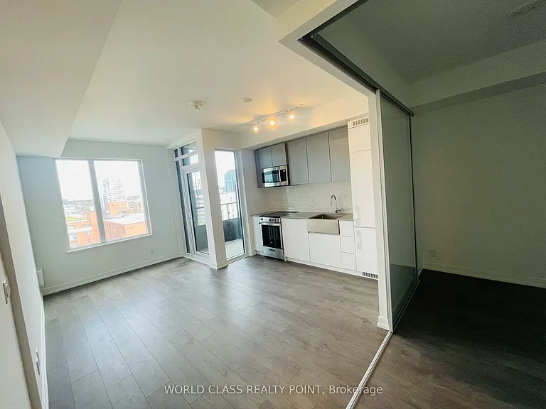 270 Dufferin St #720 — Photo 9