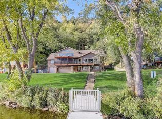 W10632 Tipperary Rd, Poynette, WI 53955