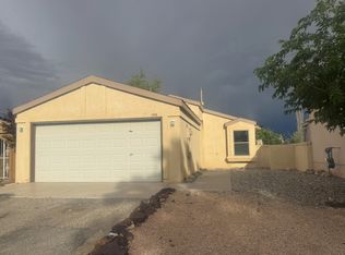 1749 Lee Loop NE, Rio Rancho, NM 87144