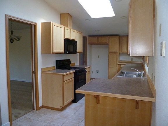 3rd image of 18631 64th Ave W