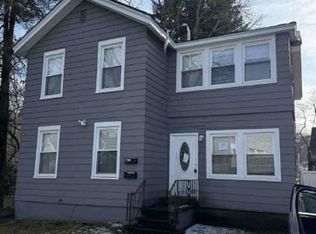 2 Locke St, Ansonia, CT 06401