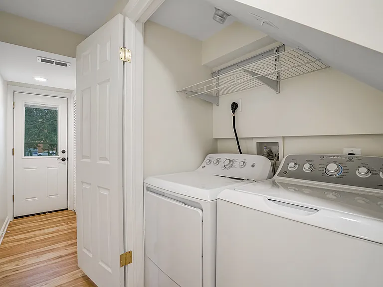 3113 S Fox St — Photo 8
