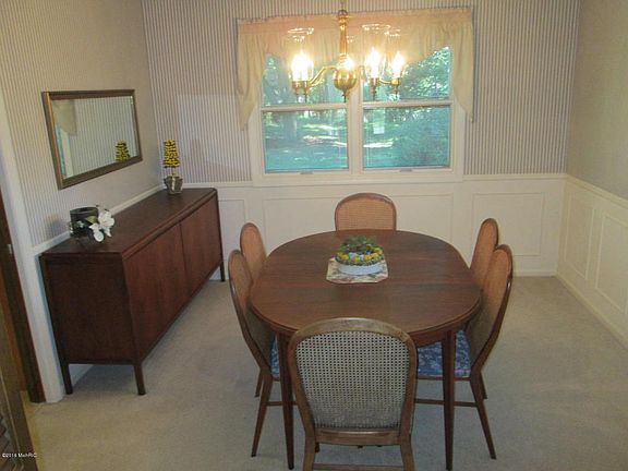 5th image of 5716 Stonybrook Ct SE