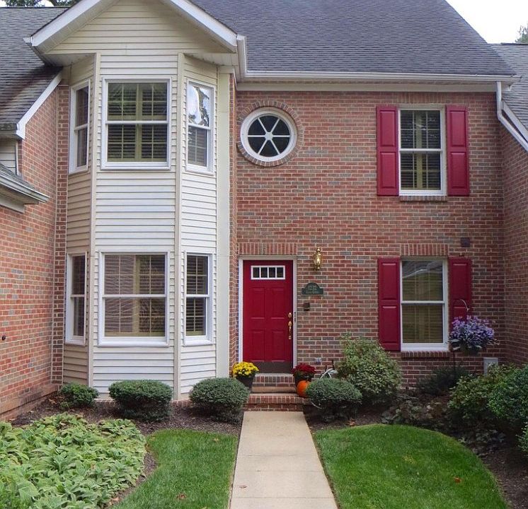 1st image of 1232 Echo Ct
