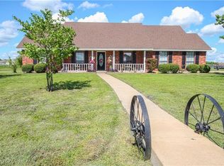 9367 Homestead Ln, Forney, TX 75126