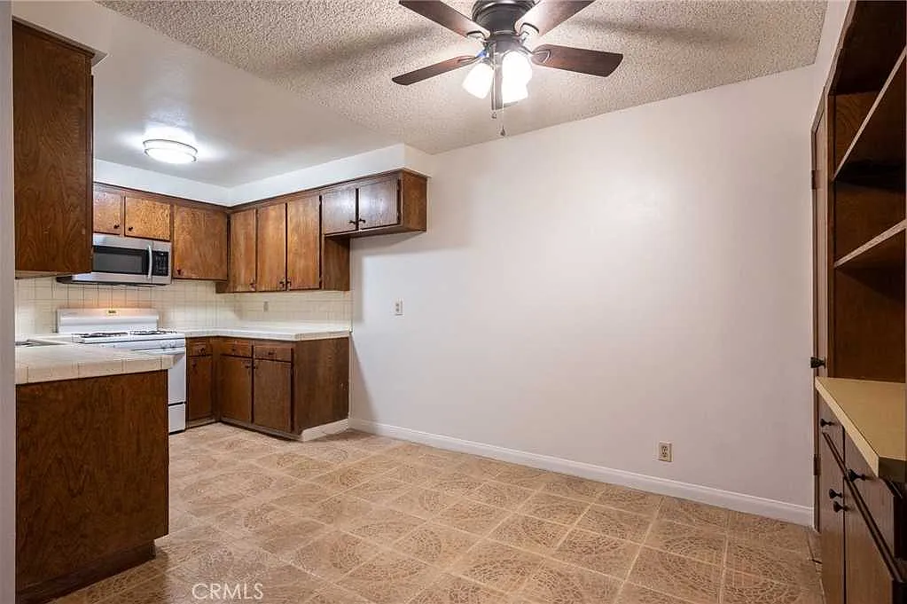 1 bed, 641 sqft, $2,200 — Photo 4
