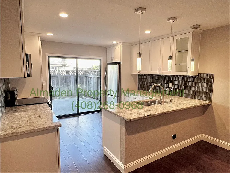 6598 Alleghany Ct — Photo 5
