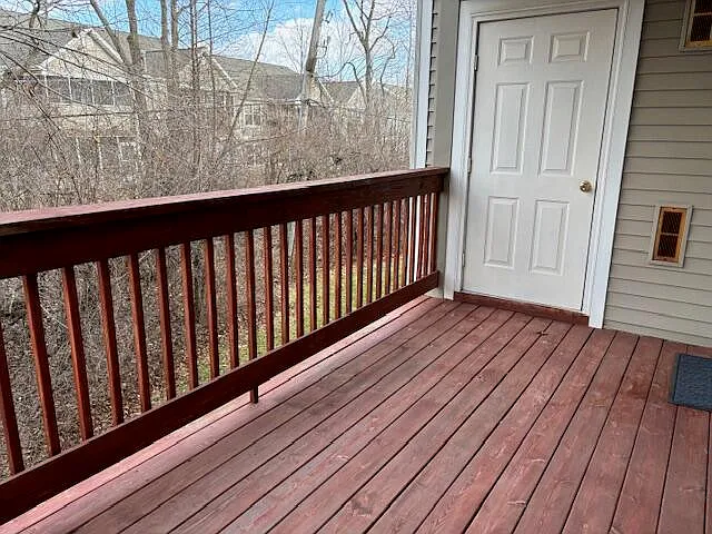 1452 Fox Pointe Cir — Photo 18
