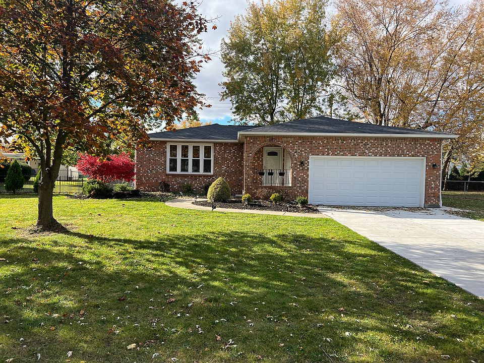 1st image of 182 Palmdale Dr