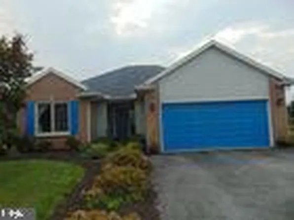 35 Hillcrest Dr, Biglerville, PA 17307