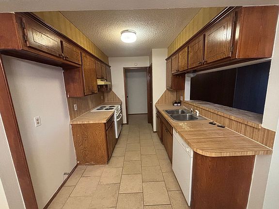 4th image of 102 Chickasaw Ln