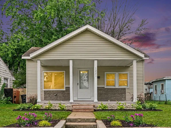 1221 S 32nd St, South Bend, IN 46615