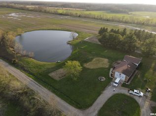 1963 Burroughs Rd, Iuka, IL 62849