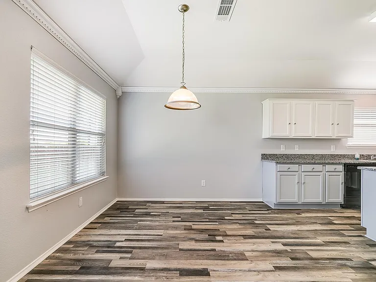 228 Meadow View Ln — Photo 17