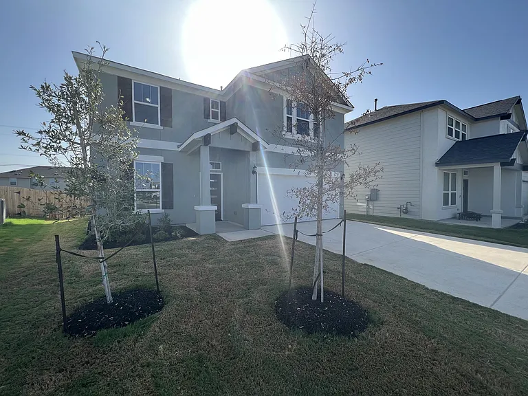 16630 Daylight Ln — Photo 3