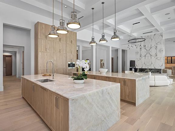 3rd image of 12701 Luray Rd