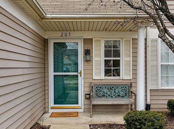 2nd image of 2903 Bartlett Ct Unit 203