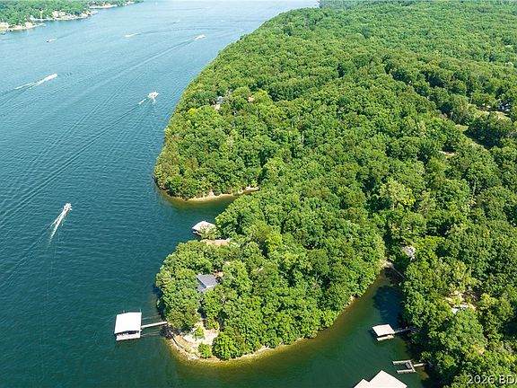 4th image of Chestnut Rd